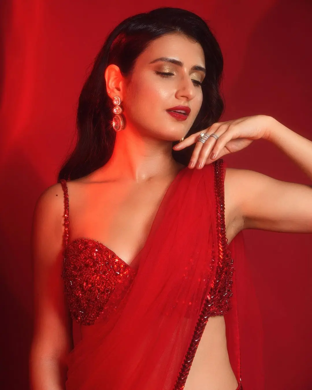 Fatima Sana Shaikh Stills in Red Saree Sleeveless Blouse